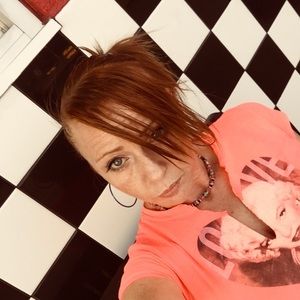 Meet your Posher, Cindye